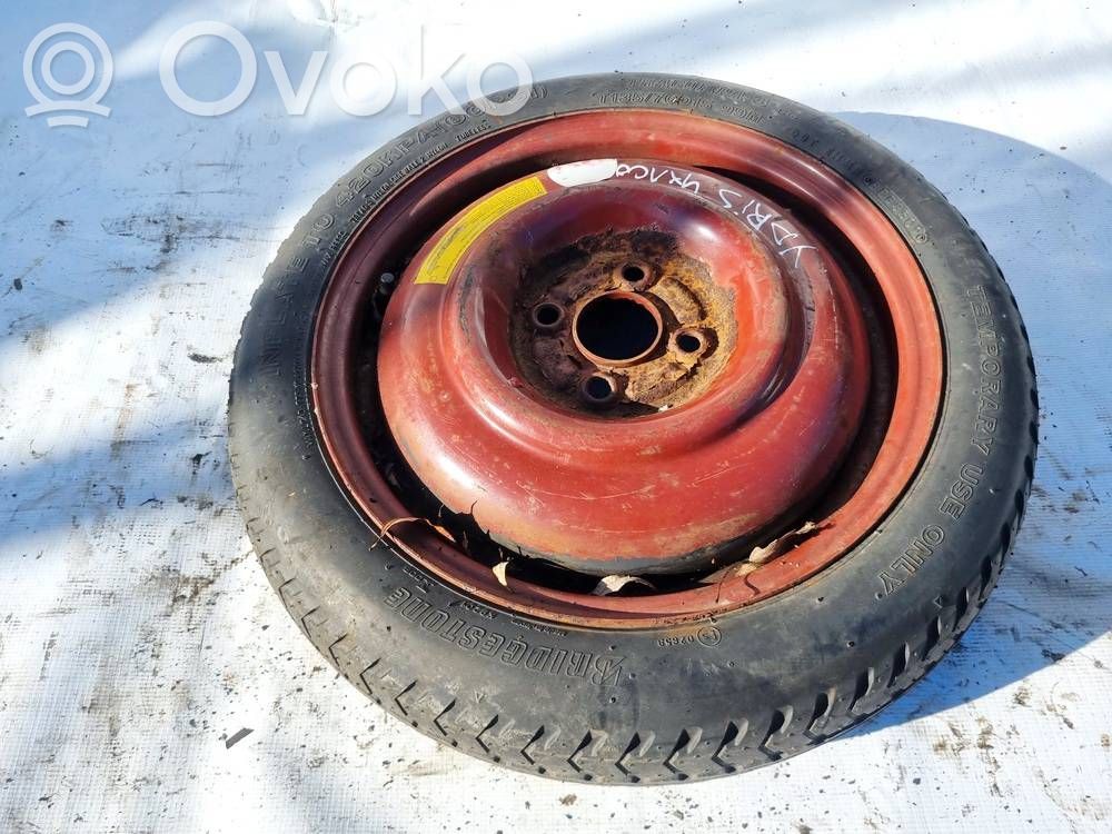 Toyota Yaris Rueda de repuesto R15 