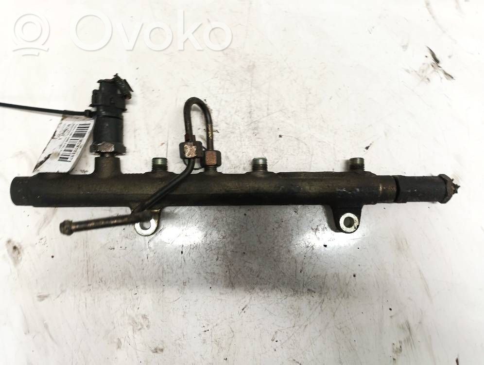 Volvo S40, V40 Linea principale tubo carburante