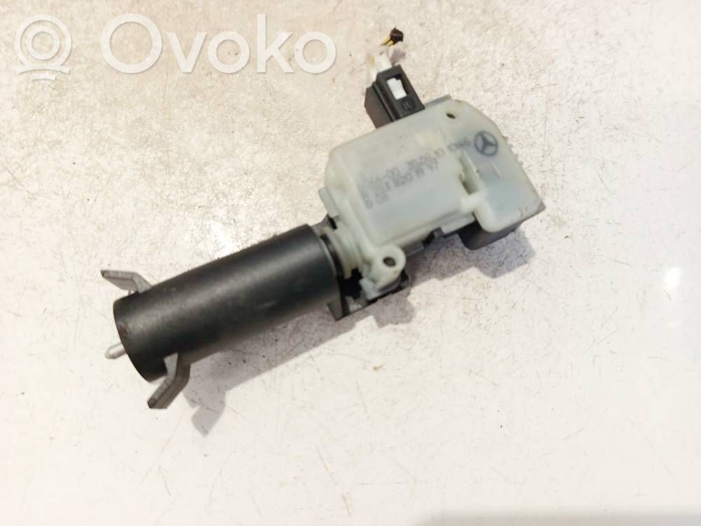 Mercedes-Benz A W169 Motor închidere centralizată 