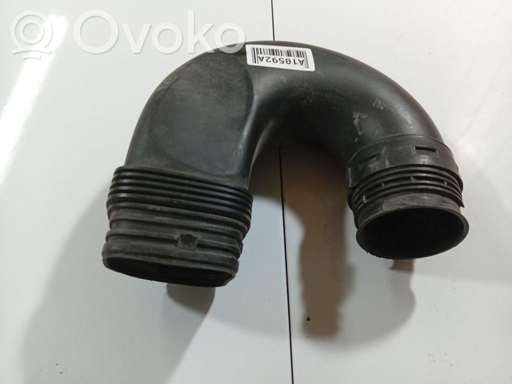 Skoda Octavia Mk2 (1Z) Rura / Wąż dolotowy powietrza 