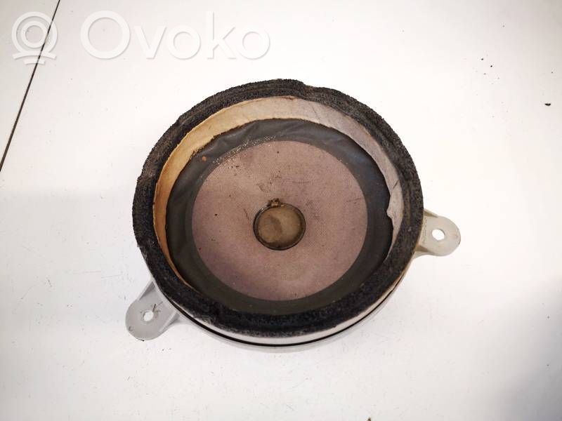 Subaru Impreza III Etuoven kaiutin 