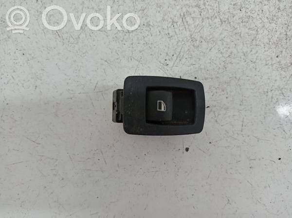 Przyciski szyb   6945874,15939900,15939900,6945874