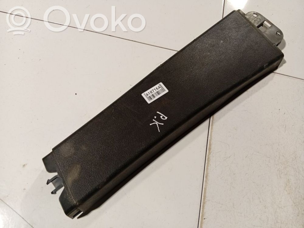 Opel Zafira A Kita salono detalė 