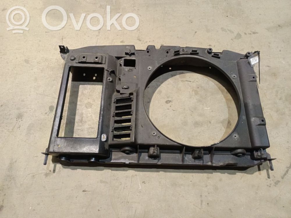 Citroen C4 Grand Picasso Osłona wentylatora chłodnicy 