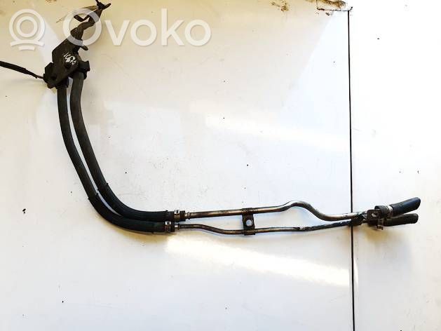 Tubo carburante