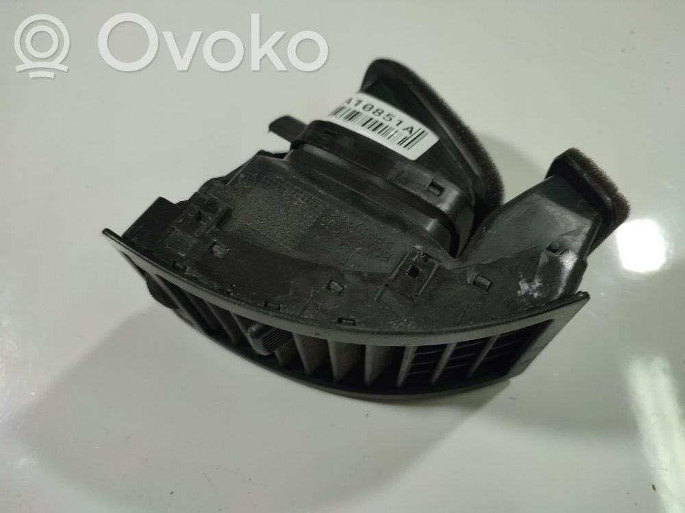 Volkswagen Polo IV 9N3 Griglia di ventilazione centrale cruscotto