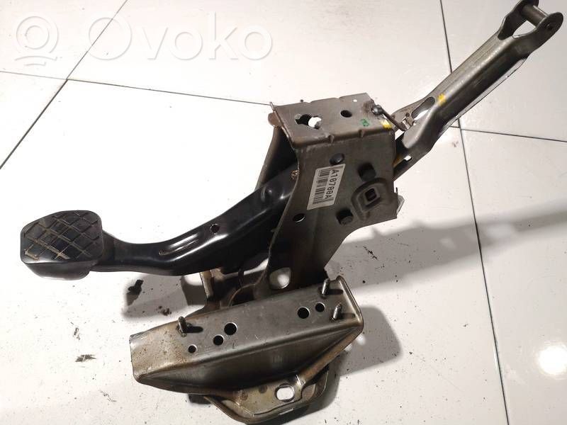 Volkswagen Polo IV 9N3 Pedală frână 