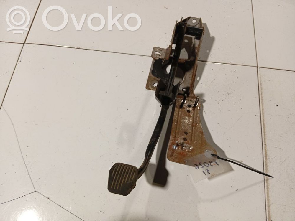 Volvo V50 Bremžu pedālis 