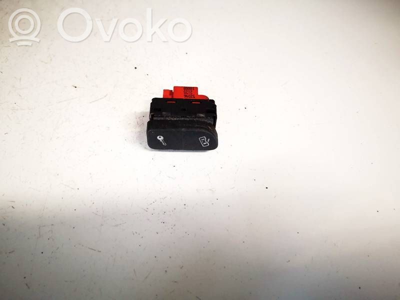 Volkswagen Fox Central locking switch button 