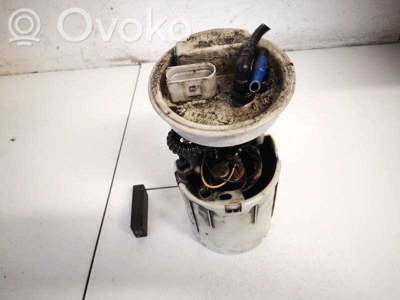Volkswagen Polo IV 9N3 Bomba interna de combustible 