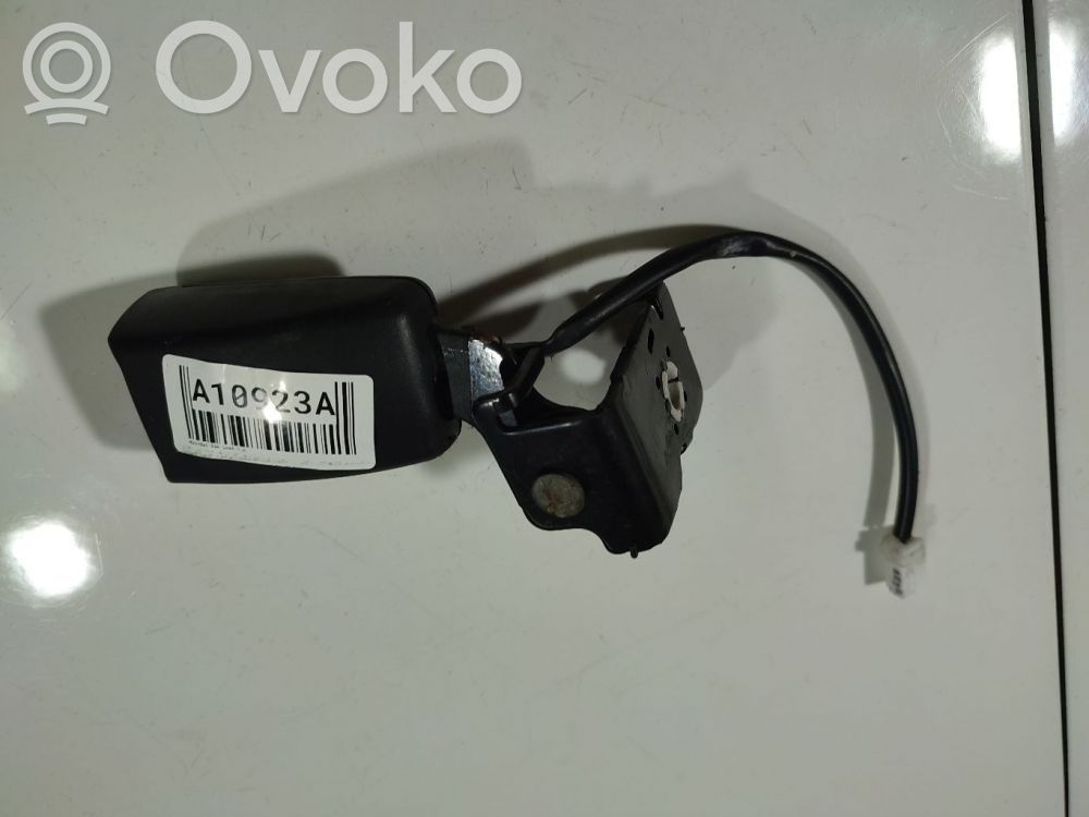 Volkswagen Golf IV Klamra przedniego pasa bezpieczeństwa 