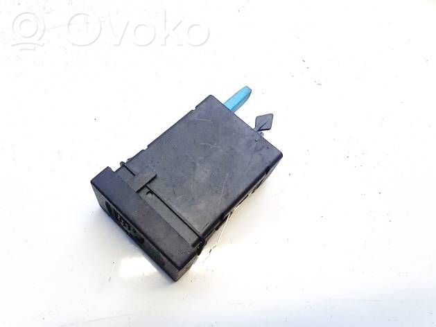 Volkswagen PASSAT B5.5 Interruttore riscaldamento sedile