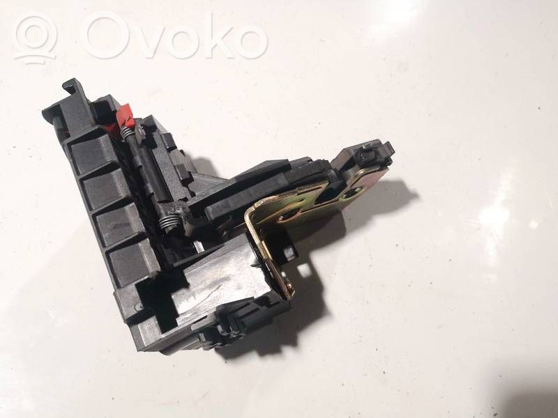 Volvo S40, V40 Zatrzask blokady oparcia fotela 