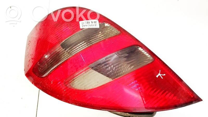 Mercedes-Benz A W169 Lampă spate în caroserie