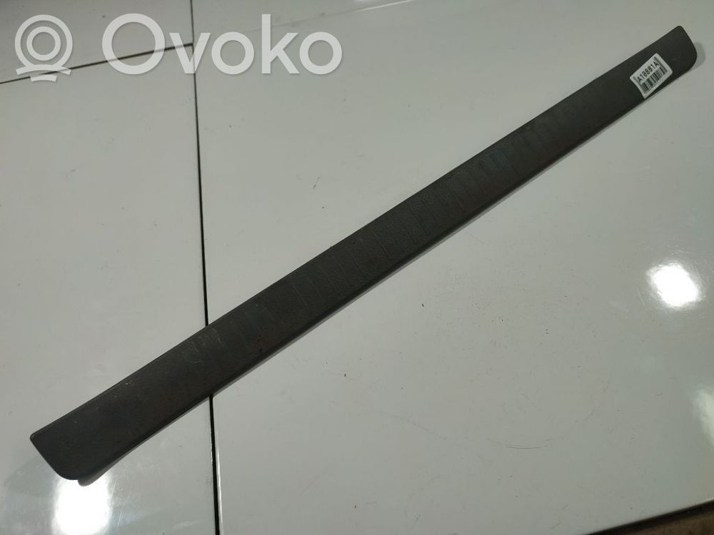 Toyota Avensis Verso Galinio slenksčio apdaila (vidinė) 