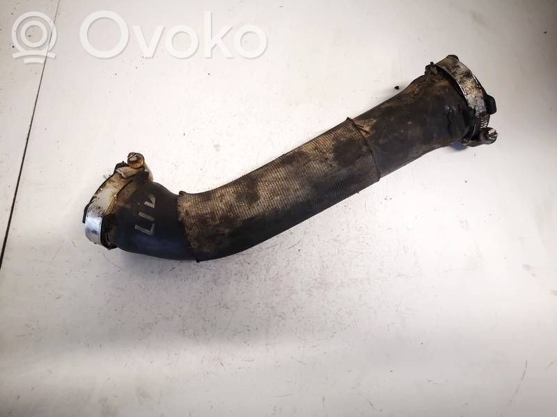 Audi A4 S4 B7 8E 8H Furtun/conductă intercooler 