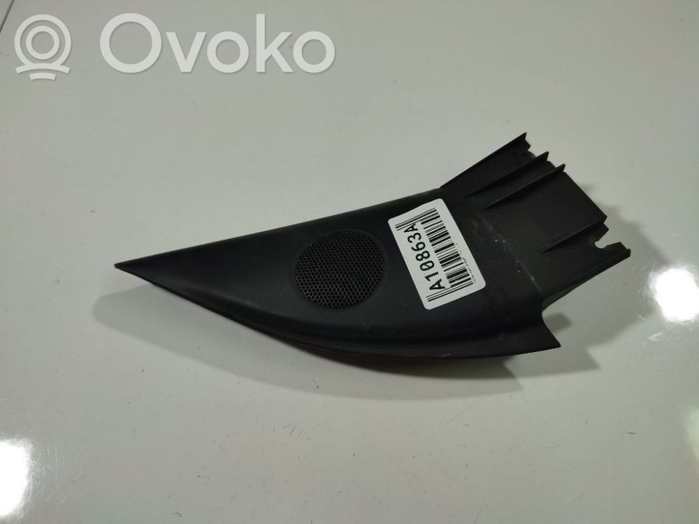 Volkswagen PASSAT B5 Sivukaiuttimen suoja 
