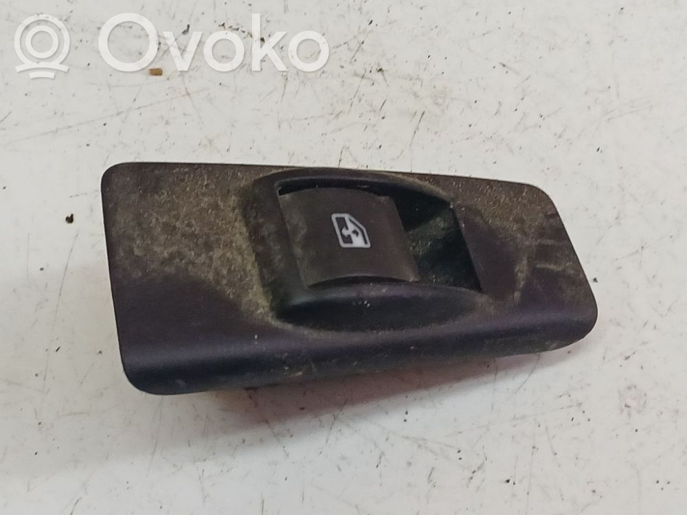 Fiat Doblo Interrupteur commade lève-vitre