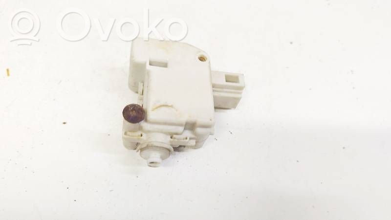 Volkswagen Golf IV Motor închidere centralizată