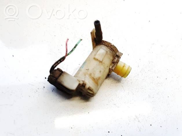 Nissan Almera Pompa spryskiwacza szyby przedniej / czołowej 