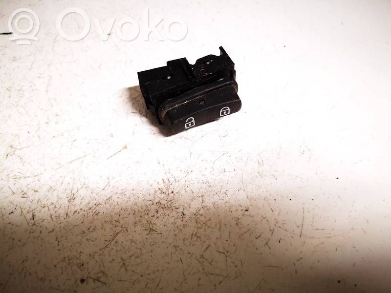 Volvo XC70 Botón interruptor de bloqueo de puertas 