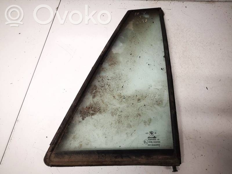 Ventanilla de ventilación de la puerta trasera   AS2,AS2