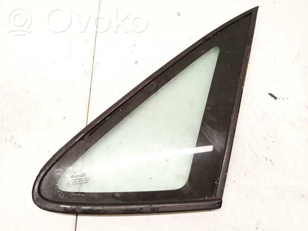 Opel Zafira A Fenêtre triangulaire avant / vitre