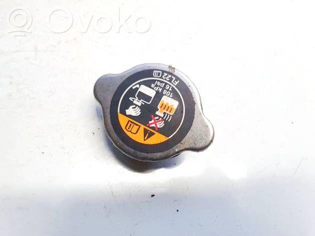 Mazda CX-30 Tapón del depósito de refrigerante 