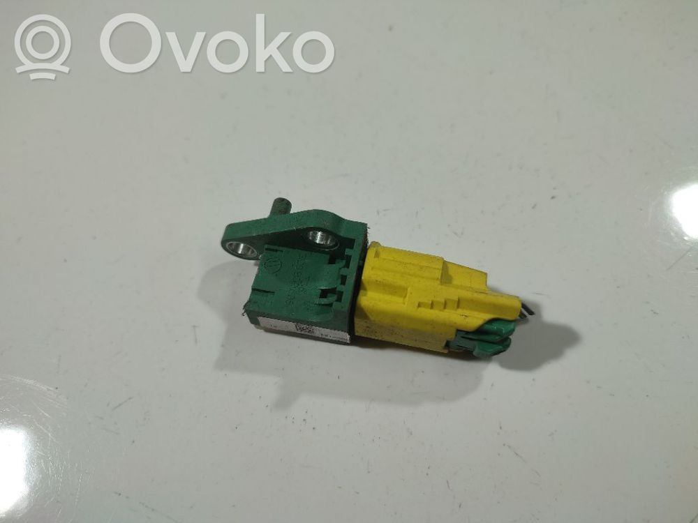 Volkswagen PASSAT B6 Sensore d’urto/d'impatto apertura airbag 