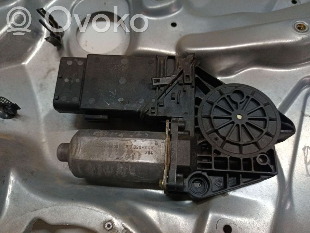 Volkswagen PASSAT B5 Motorino alzacristalli della portiera anteriore