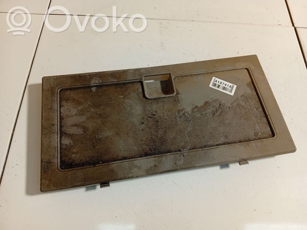 Nissan Almera Tino Verkleidung Kofferraum sonstige
