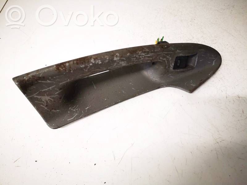 Audi A4 S4 B5 8D Electric window control switch 