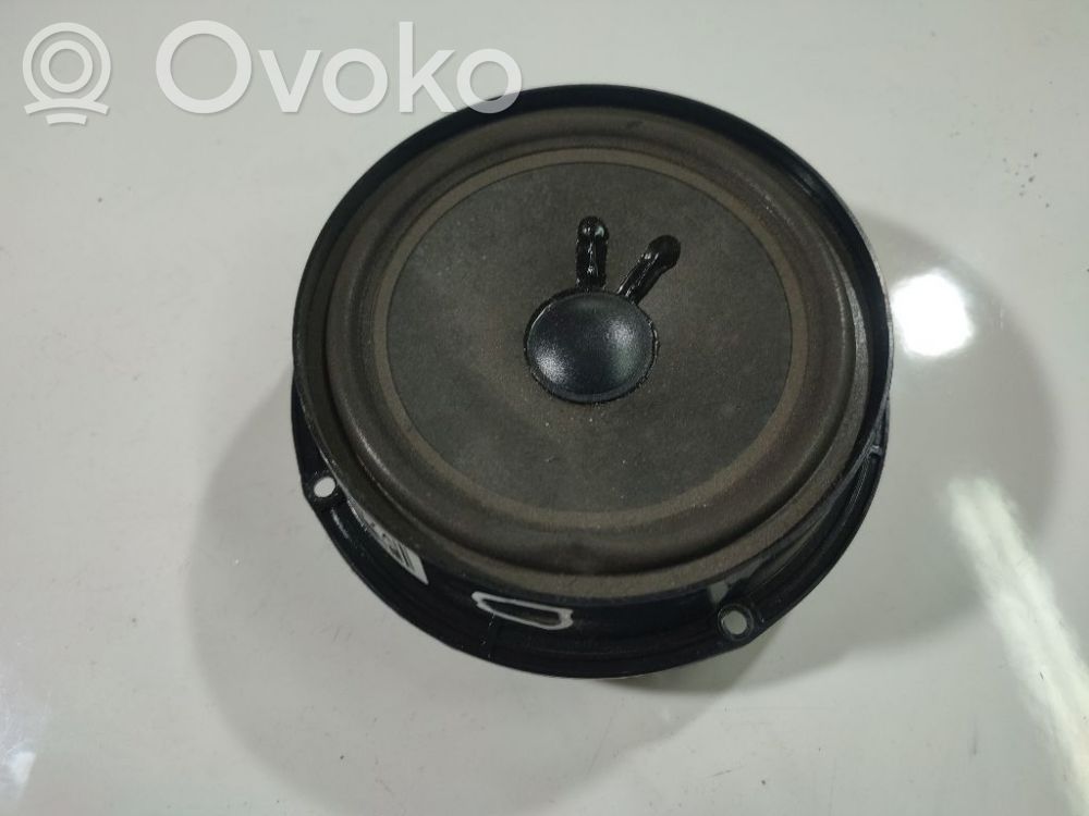 Volkswagen PASSAT B6 Altoparlante portiera anteriore 