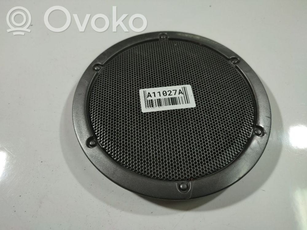 Nissan X-Trail T30 Kita salono detalė 