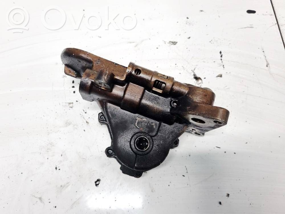 Audi A6 S6 C6 4F Öljypumppu 