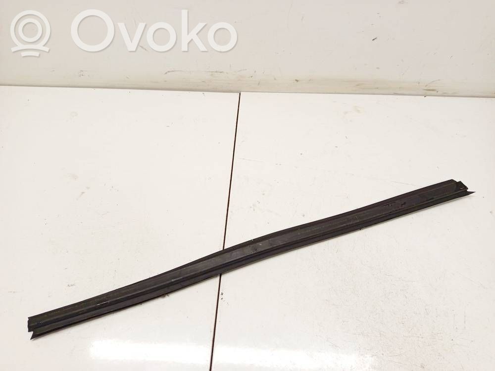 BMW X5 E53 Rivestimento modanatura del vetro della portiera posteriore 