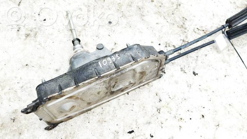 Volkswagen Polo IV 9N3 Lewarek zmiany biegów / górny 