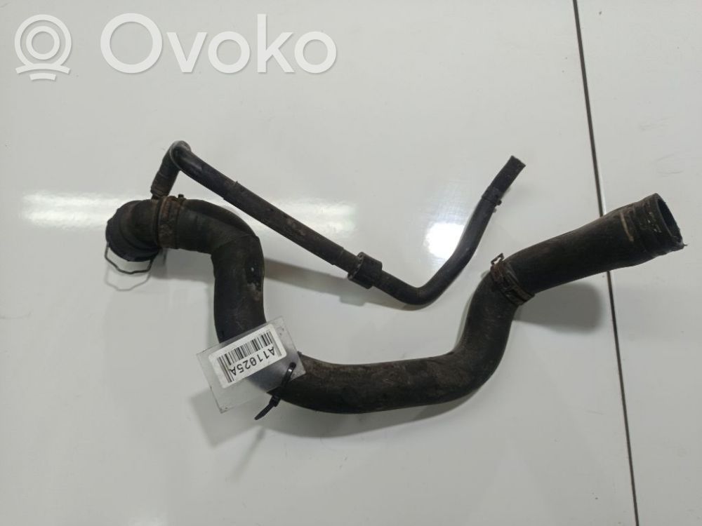 Engine coolant pipe/hose