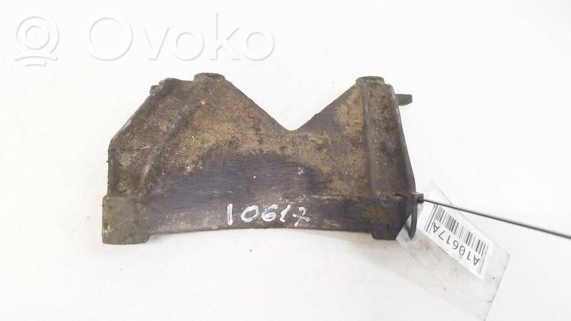 Mercedes-Benz 100 W631 Suport motor 