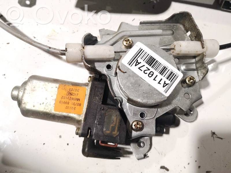 Nissan X-Trail T30 Motorino alzacristalli della portiera posteriore