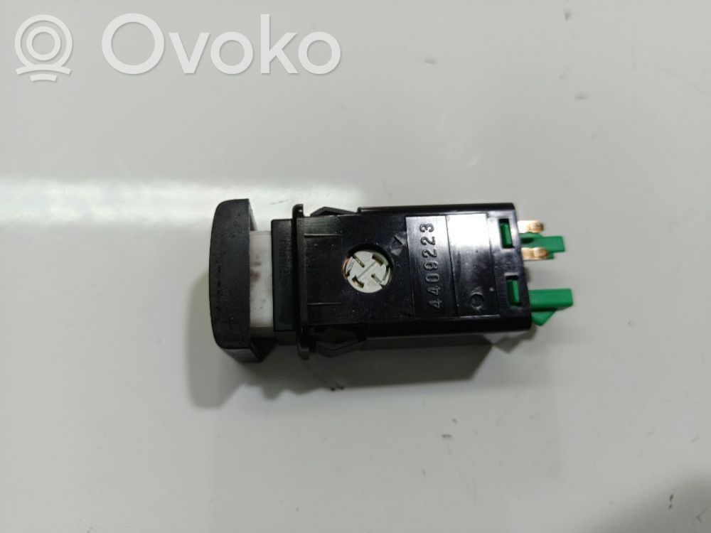 Interruptor de luz antiniebla   4409223,4409223,4409223