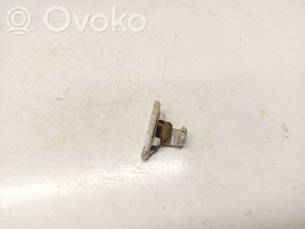 Audi A4 S4 B5 8D Clip/gancio/supporto per aletta parasole 
