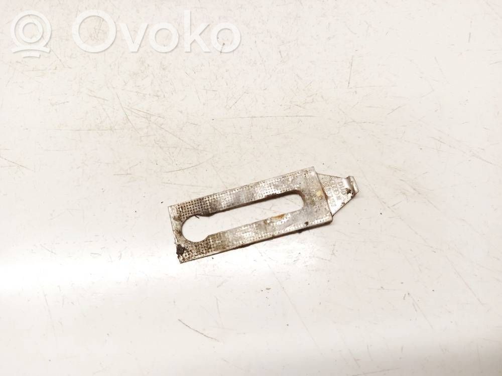 Audi A4 S4 B5 8D Altra parte esteriore 