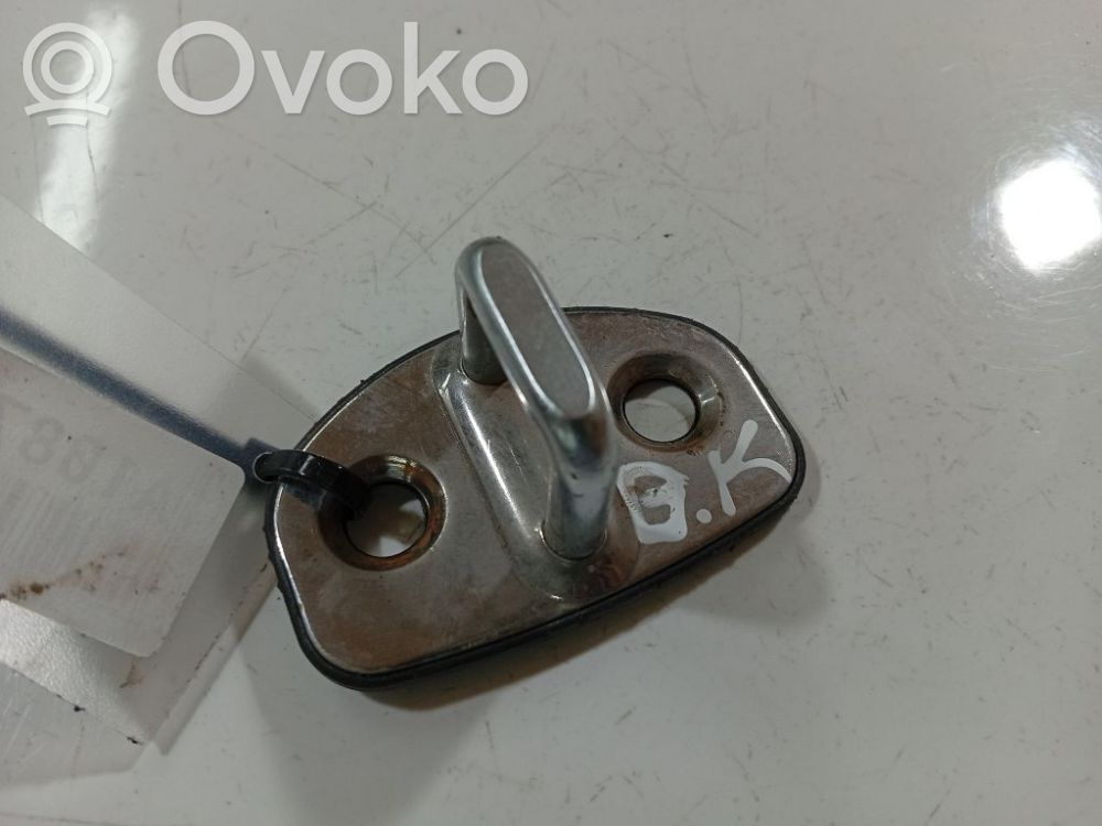 Skoda Roomster (5J) Schließbügel Schließplatte FanghakenTür vorne 