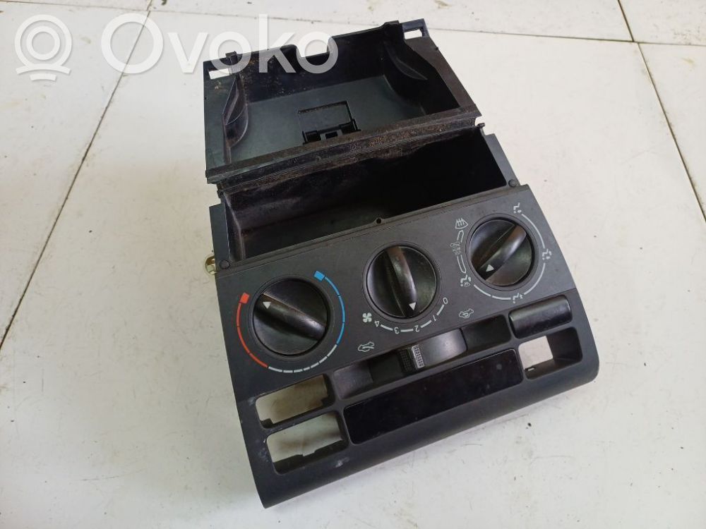 Toyota Corolla E120 E130 Unitate control climatizare 