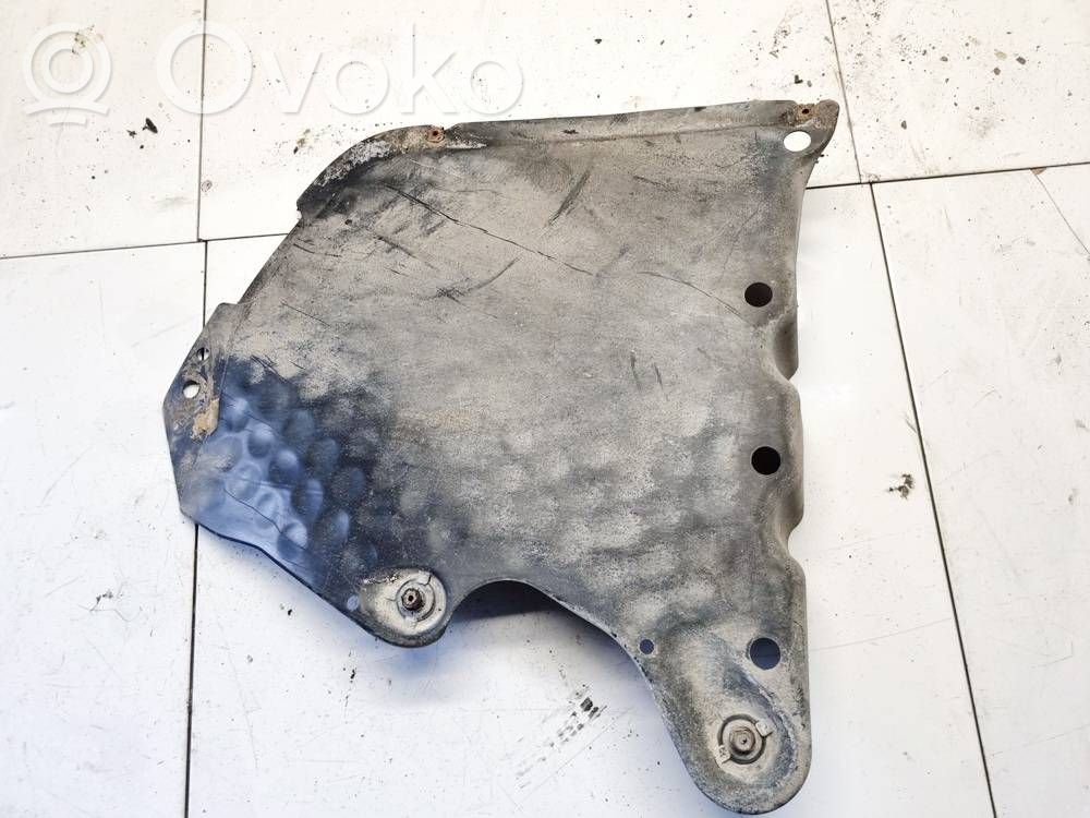 Placa protectora/protector antisalpicaduras motor   1K5825215B,1K5825215B