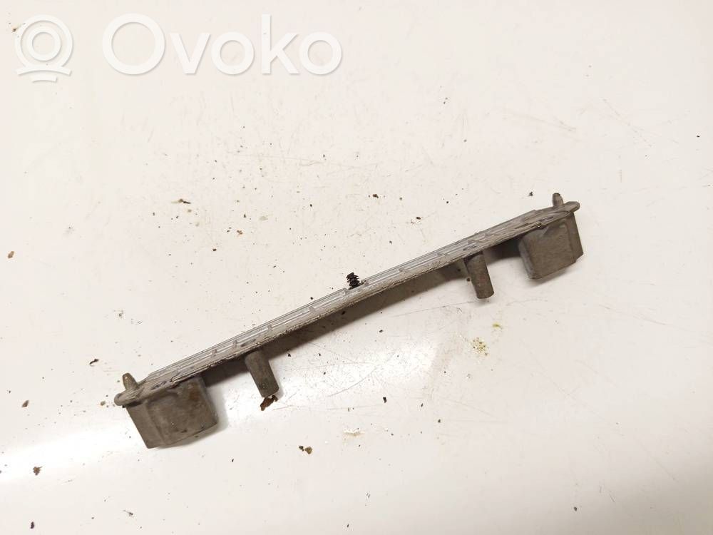 Audi A4 S4 B5 8D Altra parte esteriore