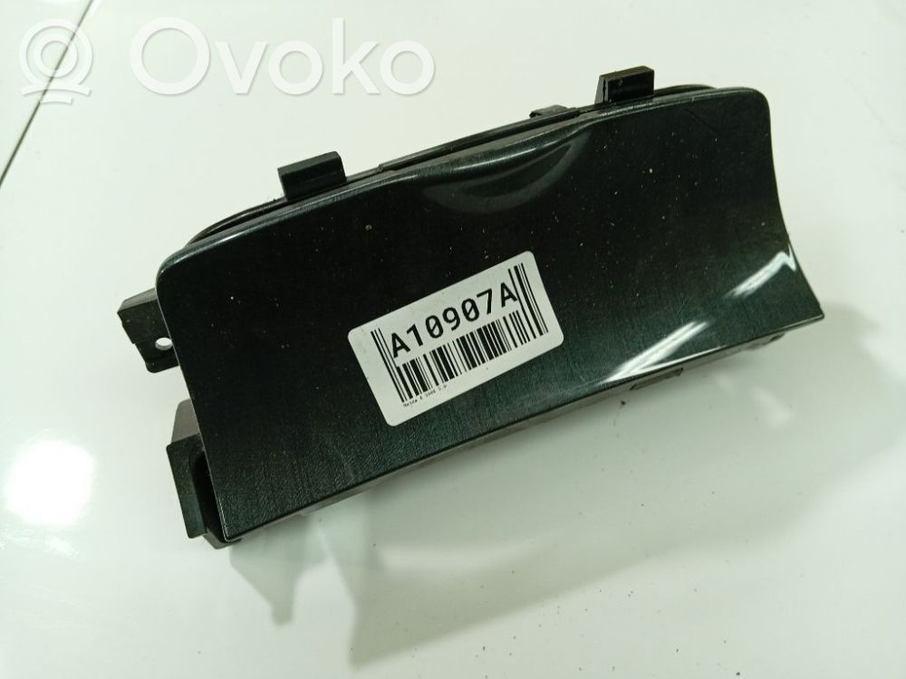 Cenicero del coche   GJ6A2011,GJ6A2011