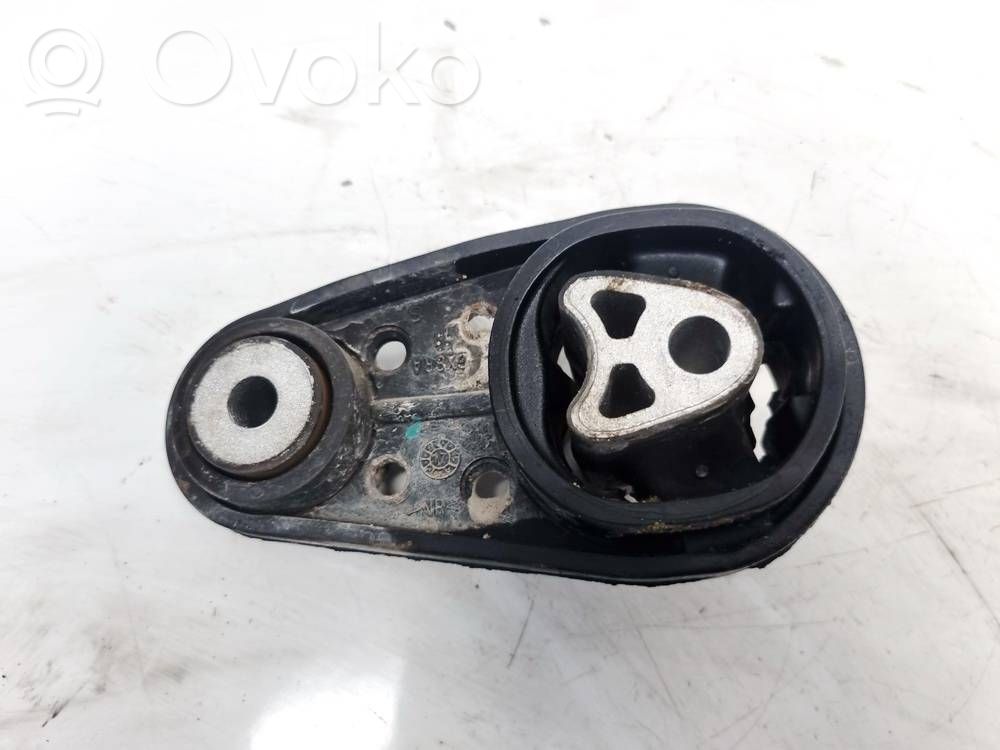 Engine mount bracket   GX8RA,GX8RA