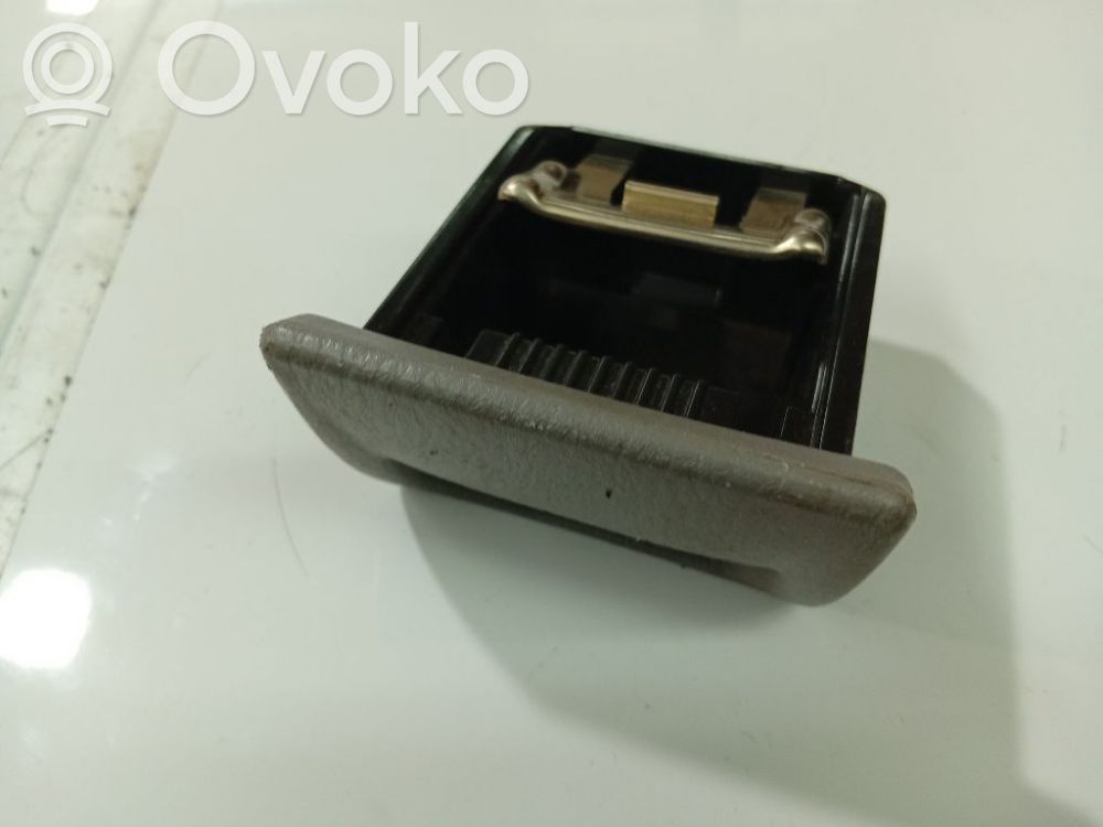 Aschenbecher   B25G64610,B25G64610,BJ3D64610